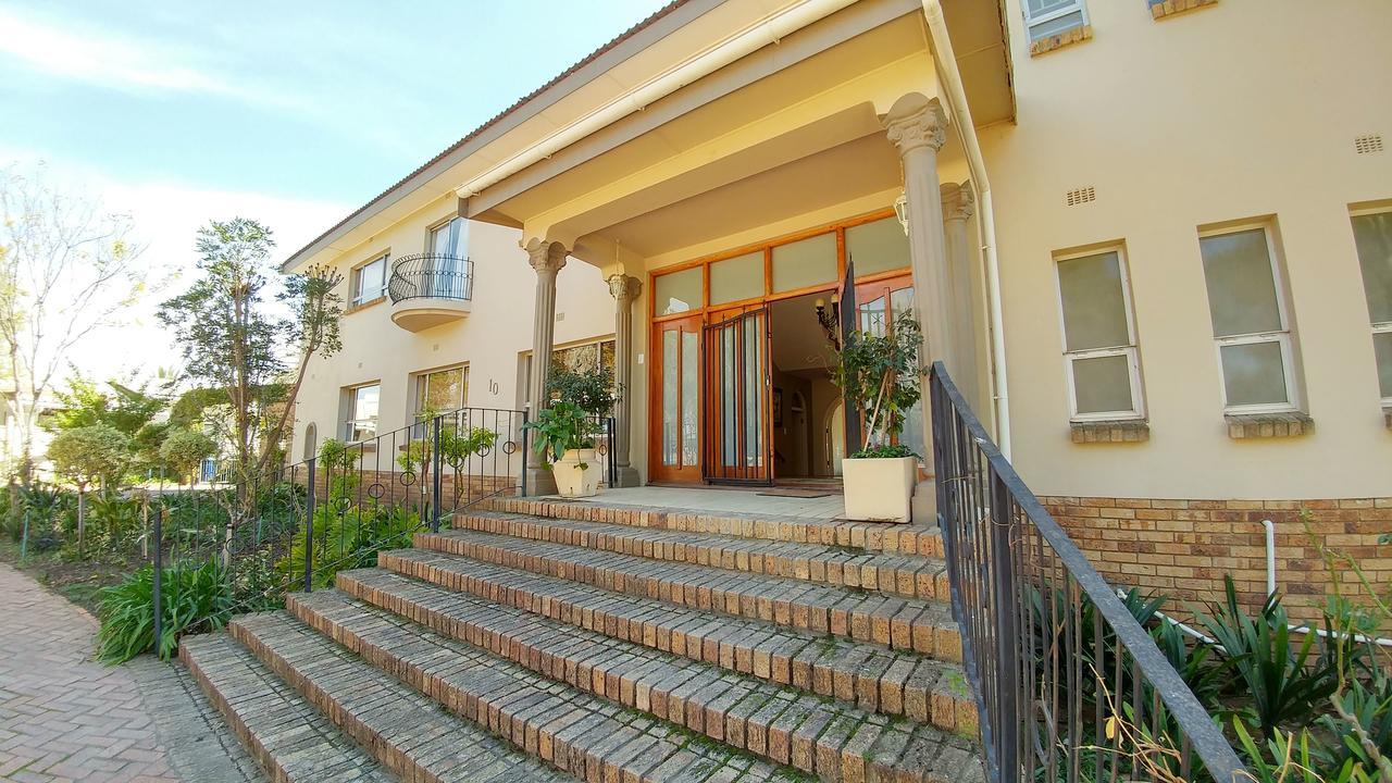 Rosa B&B Oudtshoorn Bagian luar foto