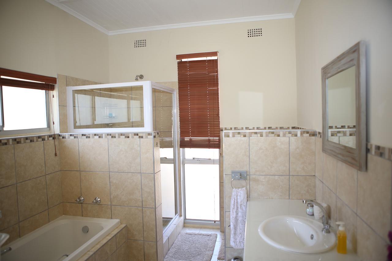 Rosa B&B Oudtshoorn Bagian luar foto